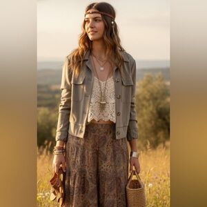 DYNAMITE cropped olive green lightweight jacket size medium